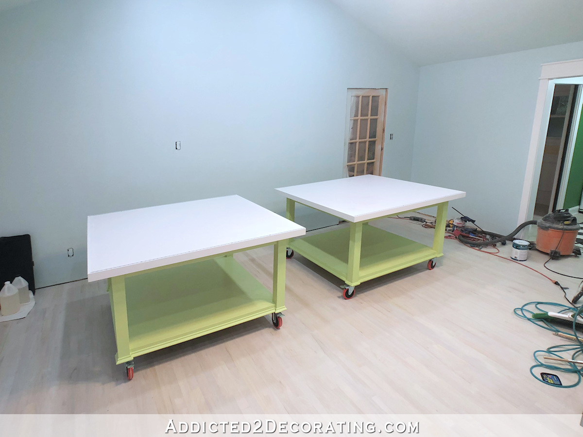 grande table de bricolage pour atelier de bricolage - deux tables pouvant être assemblées pour former une seule table - 8