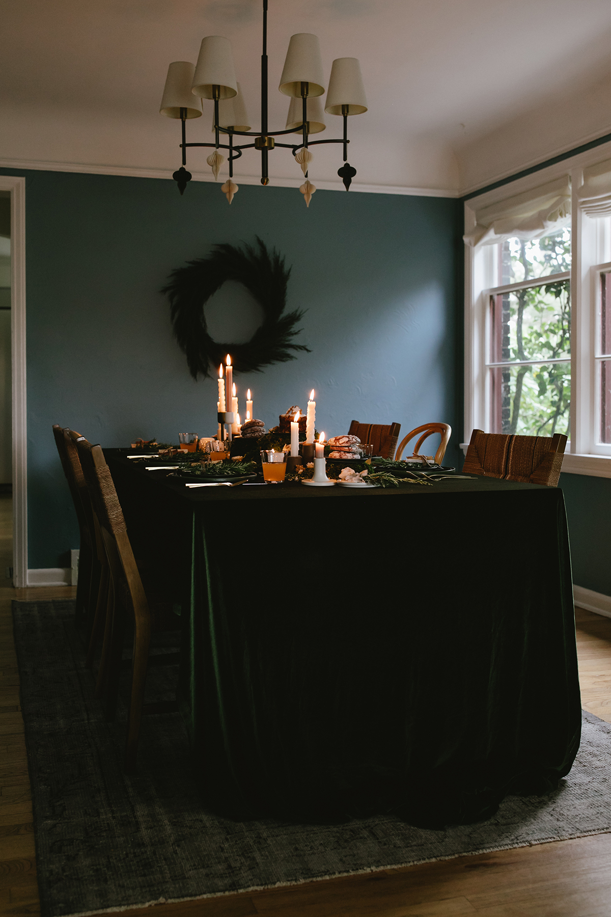 comment préparer votre table pour une célébration du solstice d'hiver | coco kelley