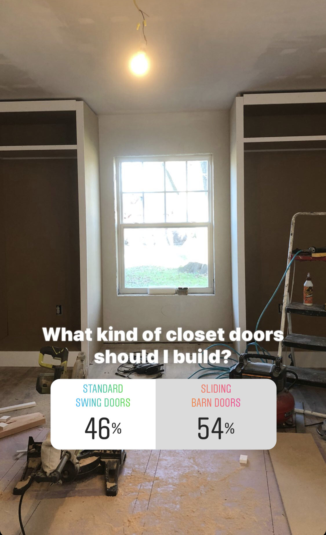 sondage instagram - quel genre de placards dois-je construire - portes battantes standard ou portes coulissantes de style grange